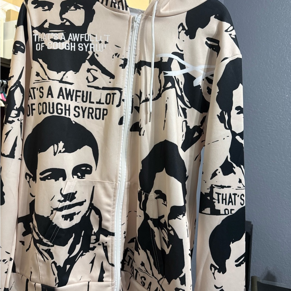 Men's Graphic Hoodie Jacket in Beige and Black